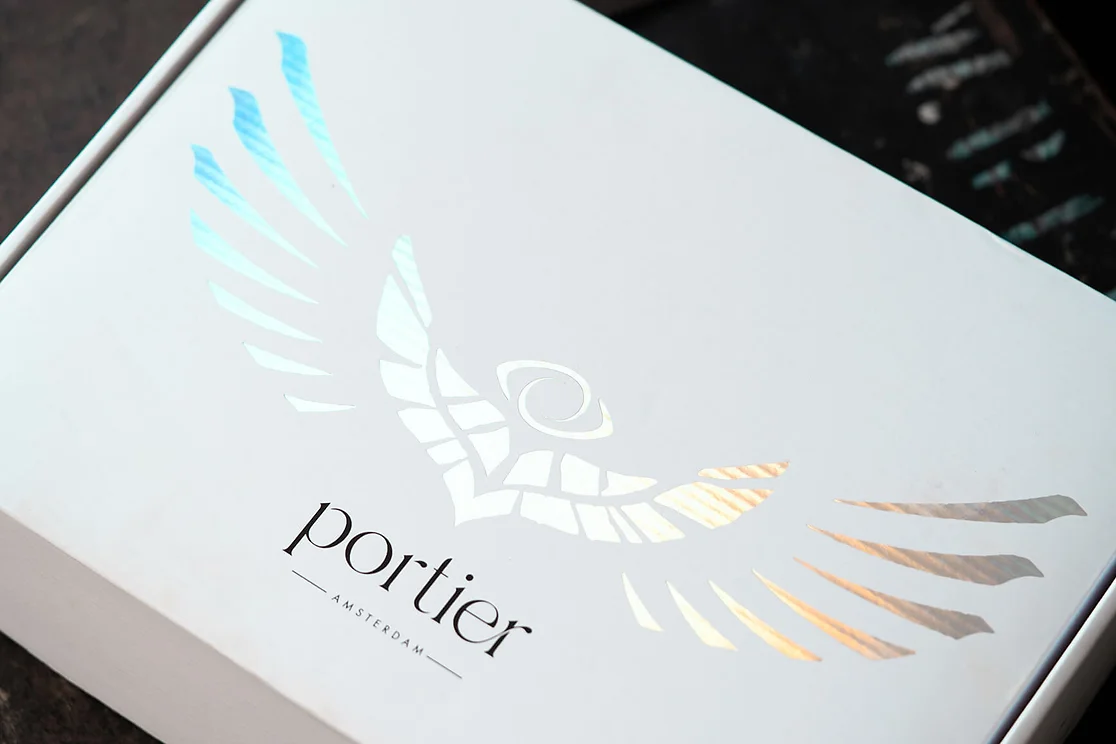 Beautiful packaging of the Portalcase Stash Box by Portier.